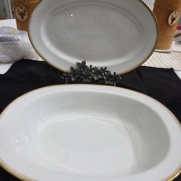 Haviland White and Gold Oval Serving Platter - Picture 1 of 5